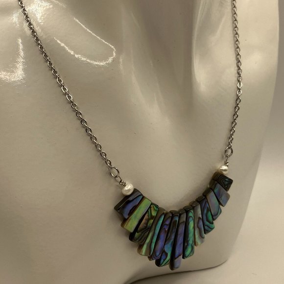 NEW Abalone Paua Graduated Shell + Pearl  Necklace up to 18 inch Stainless Steel - Picture 5 of 6